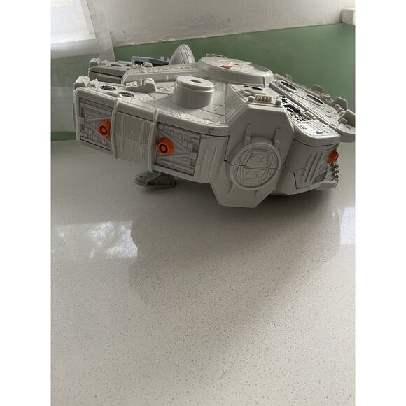 STAR WARS 2011 HASBRO GALACTIC HEROES MILLENNIUM FALCON SPACE SHIP TOY VEHICLE - Picture 6 of 12